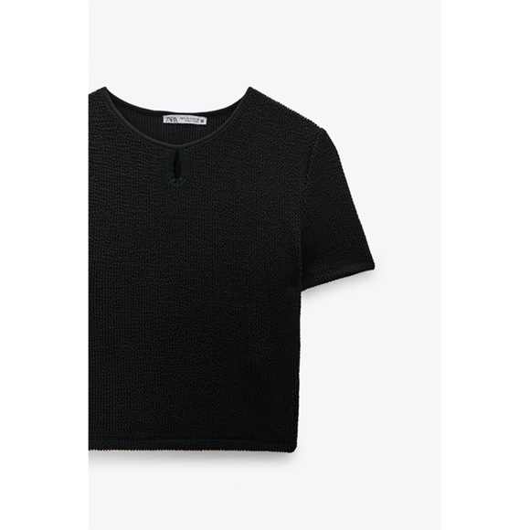 Zara Textured Weave Cropped Top With Keyhole - Picture 6 of 8